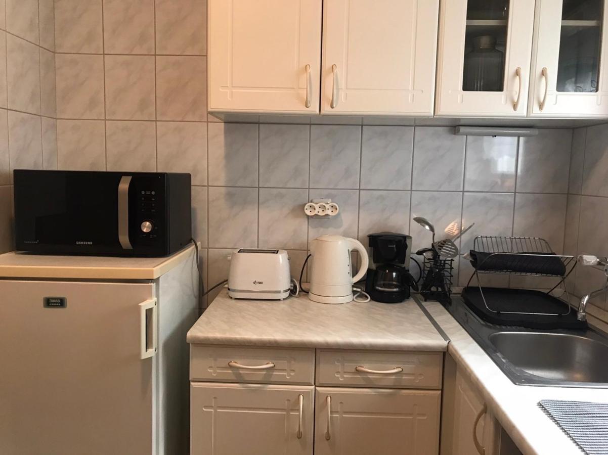 Monro Apartment